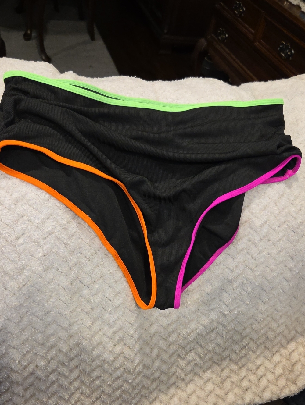 Black Bikini Swim Bottoms with Neon Trim XL 18W ✨️5/$30